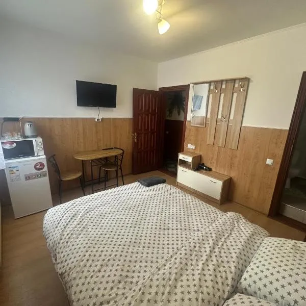 Бордуляка 11, hotel sa Ternopilʼ