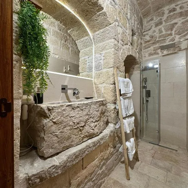 Room Pietra Bianca, hotel en Corato