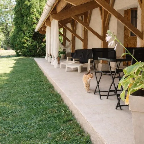 Location saisonnière à Léoville Au Bain Doré, hotel en Léoville
