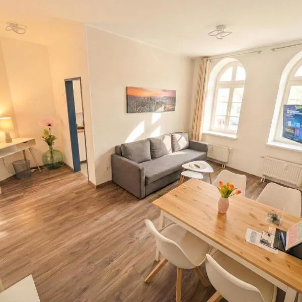 F1B - Urlaubsmagie - Helle Wohnung mit Sauna und Pool, hotel u gradu Zebnic