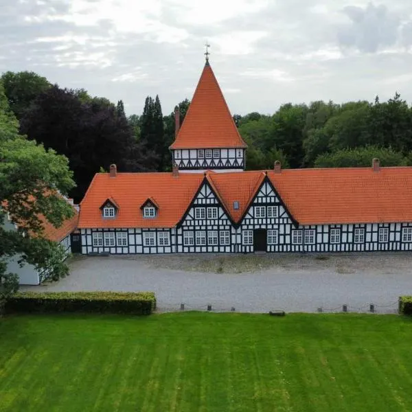 Risinge Herregård Bed & Breakfast, hotell i Ullerslev