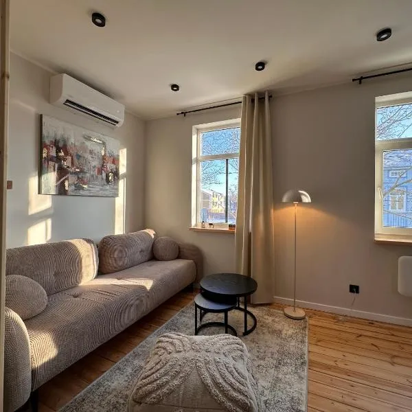 Cozy Apartment Dzintaru st Near Beach, отель в Лиепае