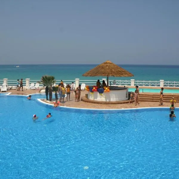 Cala Petrosa Resort, hotel v destinácii Parghelia