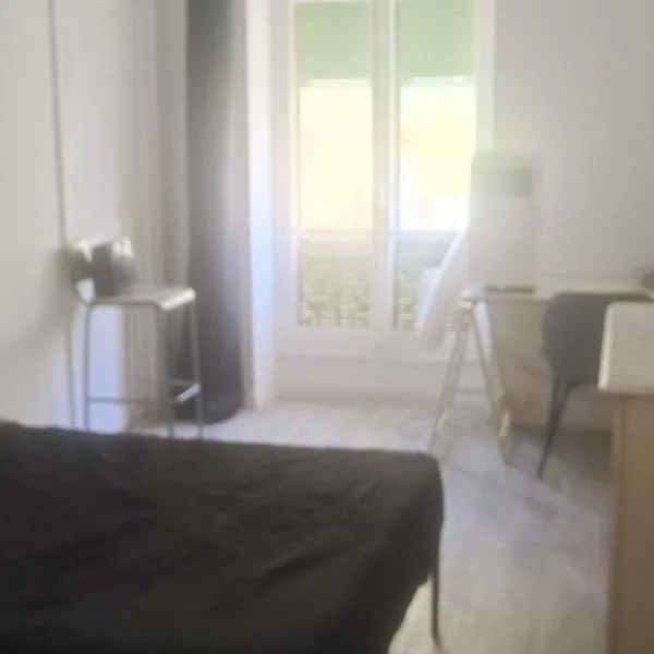plein centre Nice magnifique chambre double climatisée, khách sạn ở Nice