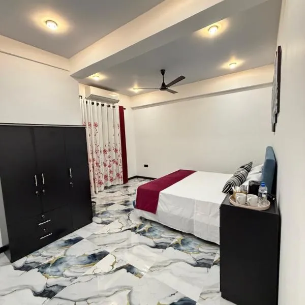 Sky Lagoon Transit Stay Near Colombo Airport CMB Katunayake, hotel v Negombu