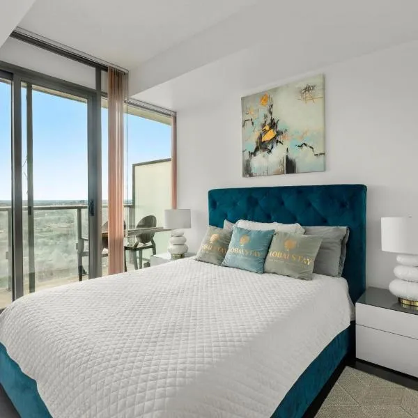 2 Bedroom & Den Condo Lake Ontario View Downtown Toronto, hotel en Toronto