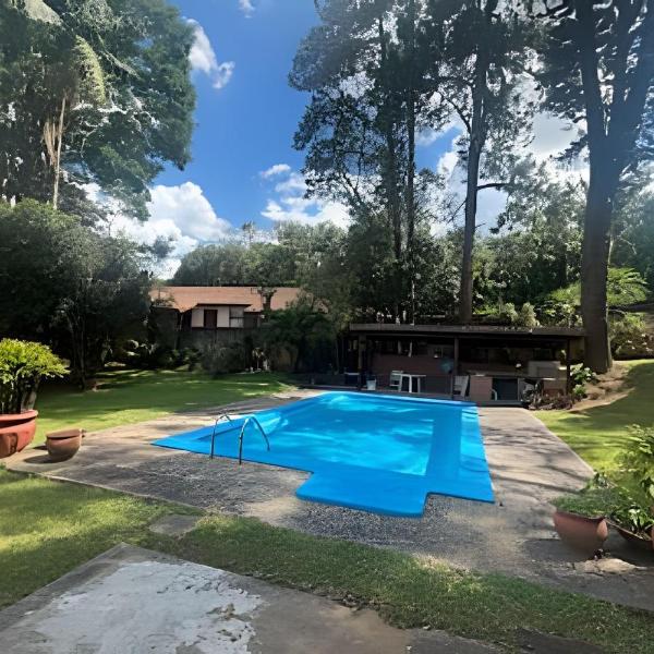 Casa Sítio no Centro da Granja Viana