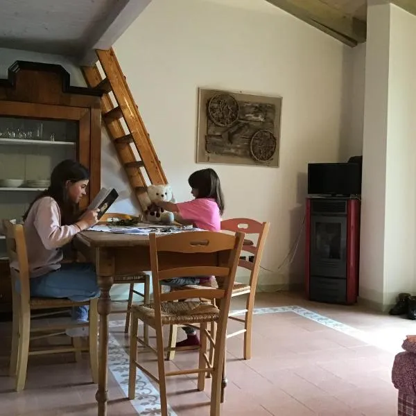 Villa Monica, hotelli kohteessa Brentonico