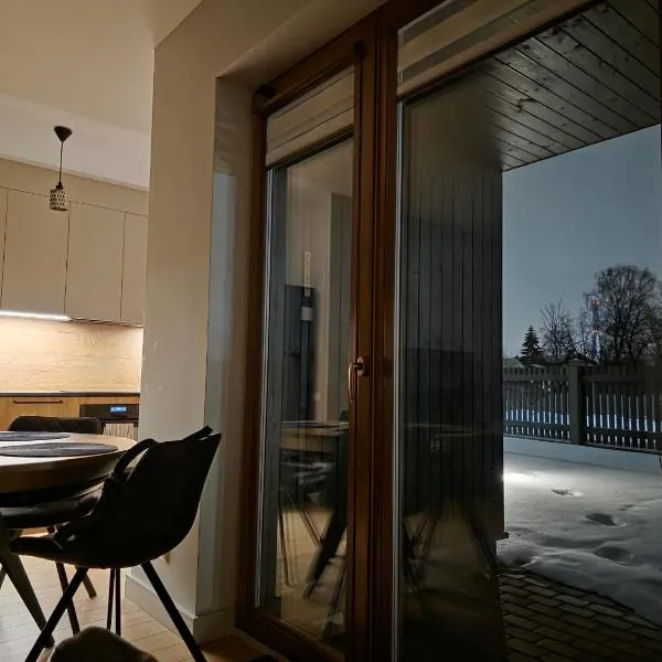 Elegant Riverside Flat – hotel w Rydze