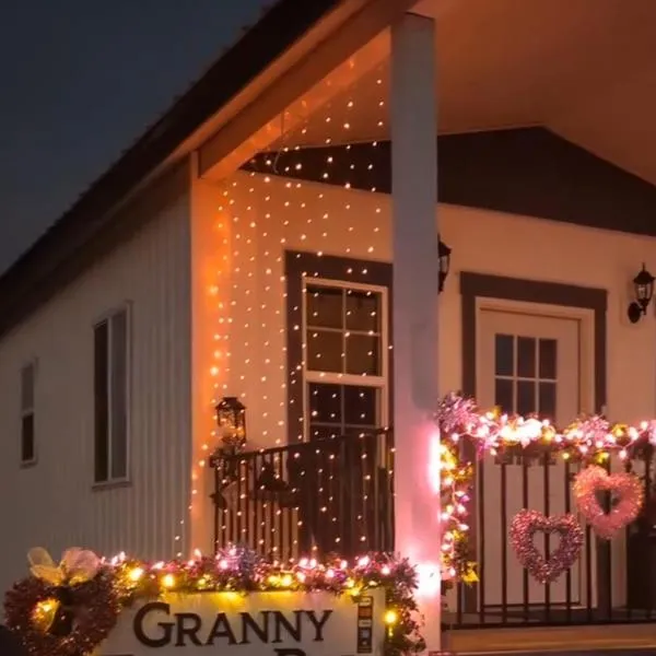 Granny Zola's Hideaway Bed & Breakfast، فندق في سانت أنتوني