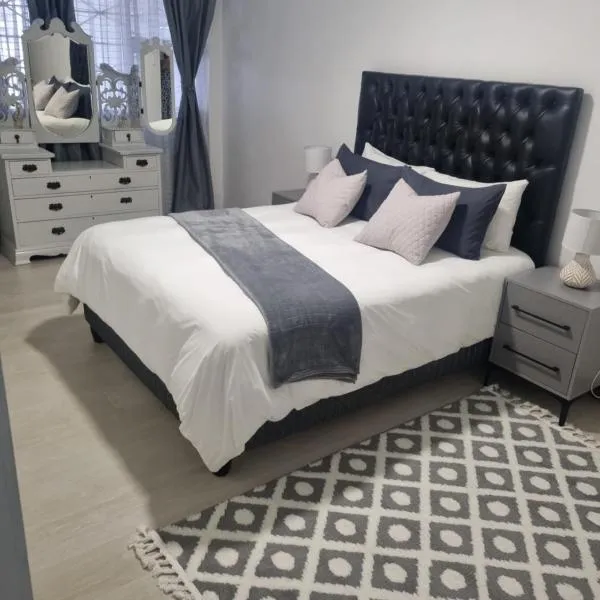 4 Jooste Street, отель в городе Windsor Park