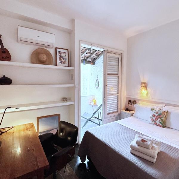 Sea View Apartment with Terrace in Copacabana