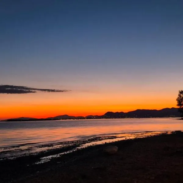 Green Boat House, hotel i Skala