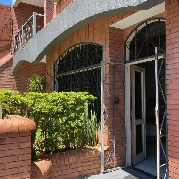 Apartamento en zona centro de Asunción - tranquilo y con acceso directo、アスンシオンのホテル