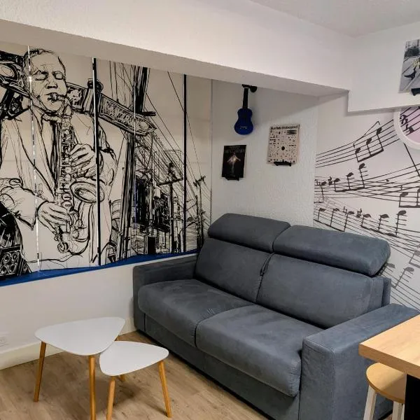 Studio Music Blue - Bourgoin Centre, hotell i Bourgoin