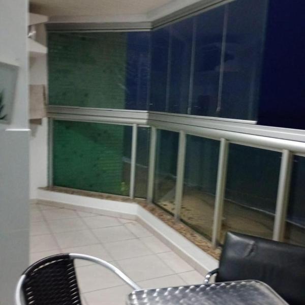 APARTAMENTo FRENTE MAR