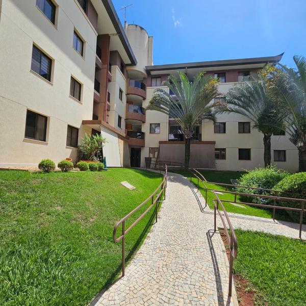 LIFE RESORT, A BEIRA DO LAGO PARANOÁ, CONDOMÍNIO COMPLETO, RESTAURANTE, LAVANDERIA, ACADEMIA, ACESSO AO LAGO, APTO COM WI-FI, SMART TV, AR CONDICONADO, GELADEIRA By REI DOS FLATS