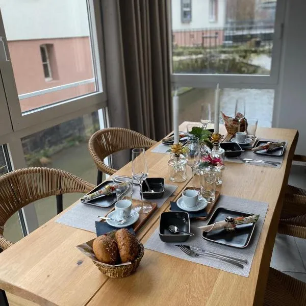 Moderne Ferienwohnung im Herzen von Saarburg, hotelli kohteessa Saarburg