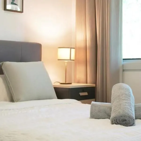 Woy Woy Perfect 3-Bedroom Charming, Beach, Sunny, hotel din Woy Woy