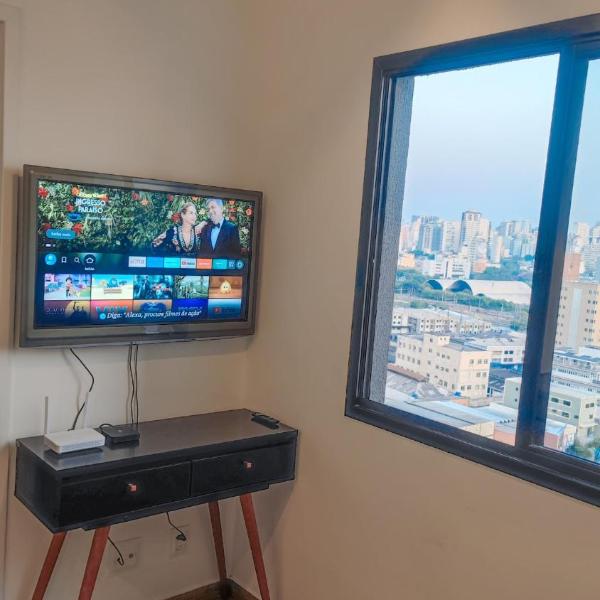 Apartment 17th floor 300m from the subway with pool and gym
