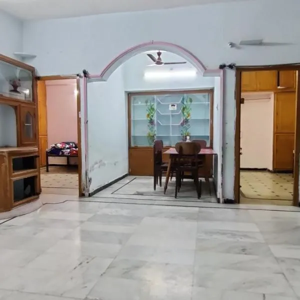 Kurnool Homestay، فندق في كورنول