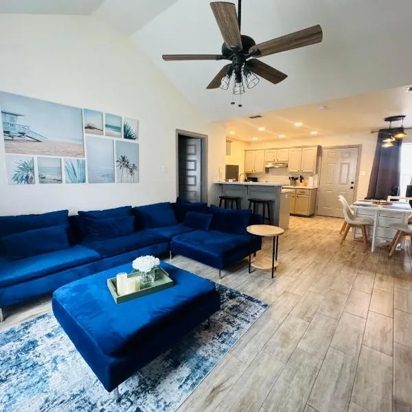 Charming 2 Bedroom and 2 Bathroom Apartment in McAllen: McAllen şehrinde bir otel