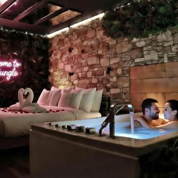 Jung'Love room - Spa & Cinéma Privé - Évasion romantique, Hotel in Saint-Cyprien-Plage