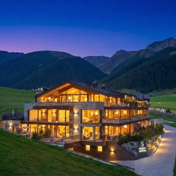 Chalet SALENA luxury lodge, Hotel in Santa Maddalena in Casies