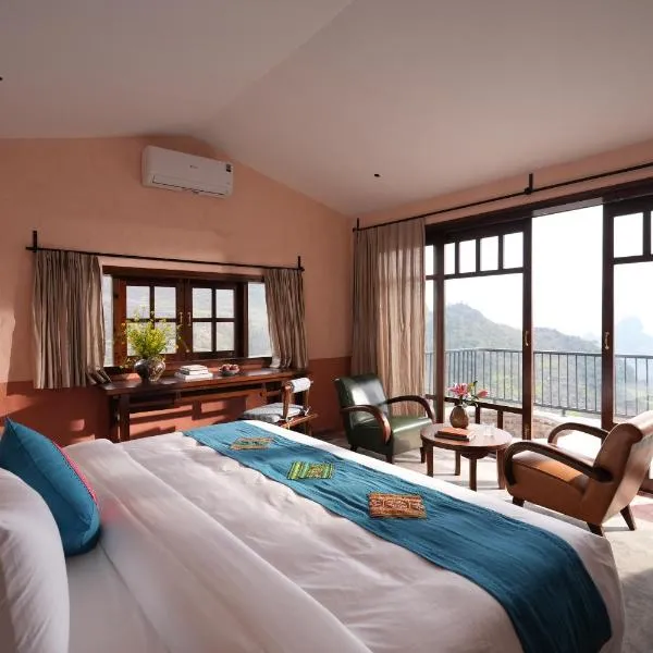 Ha Giang Aya Lodge by Localvietnam, hotel v mestu Dồng Văn