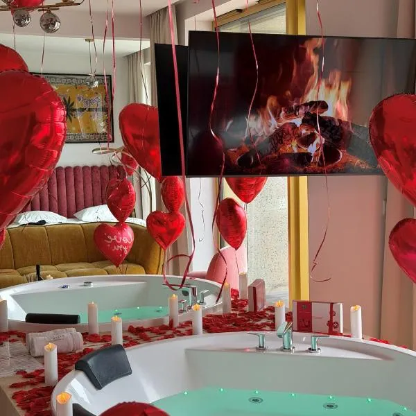 Viesnīca Apartamenty z jacuzzi i widokiem na Odrę - Boulevard Drobnera Vroclavā