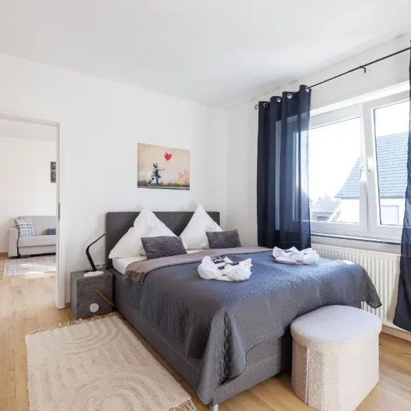 AMA Home AMALI - Geräumiges Apartment mit Balkon & Parkplatz - Perfekt für Business & Erholung, hotell i Hiddenhausen