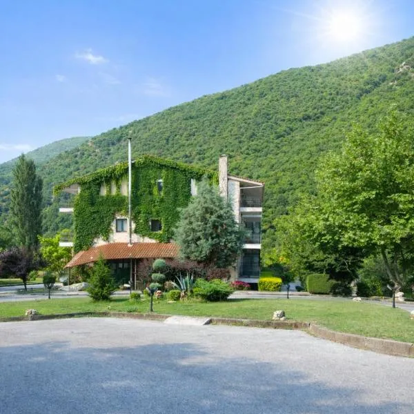 Agriani Hotel - Xanthi Pool & Mountain Views, hotel in Xanthi
