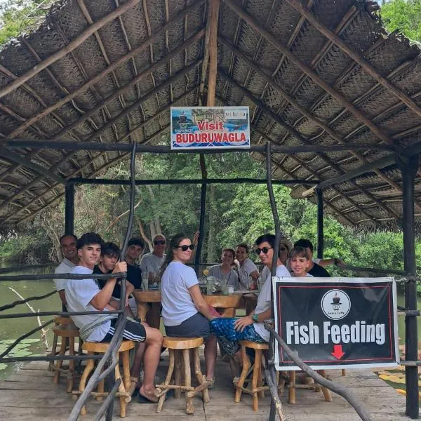 Sam's Stay Buduruwagala, Hotel in Wellawaya