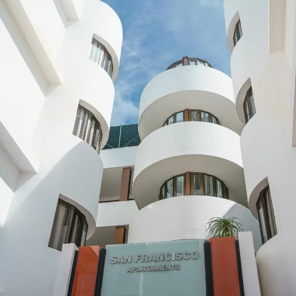 Apartamentos San Francisco, viešbutis mieste San Antonijus