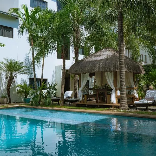 Dos Lunas Aparthotel, hotell i J. E. Estigarribia