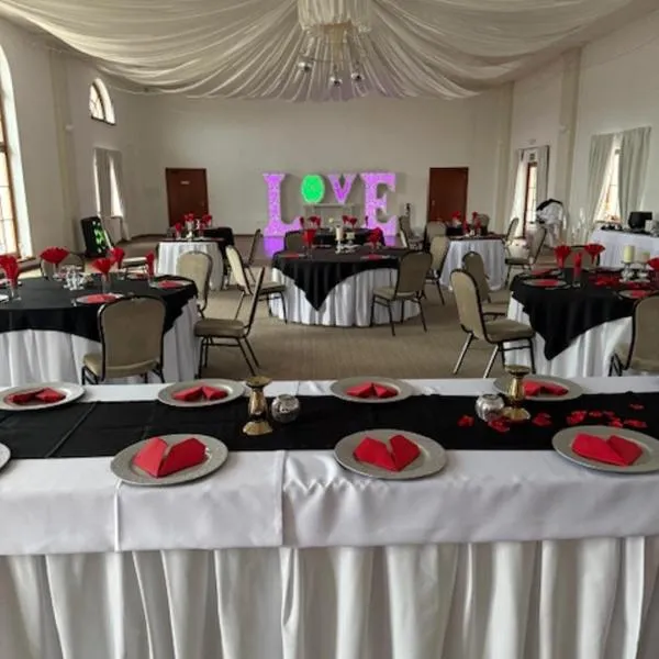 Pałac w Rymaniu, hotel u gradu Rymań