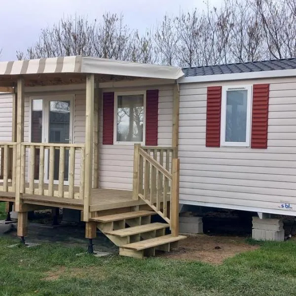 Mobil Home Litteau Calvados, хотел в Litteau