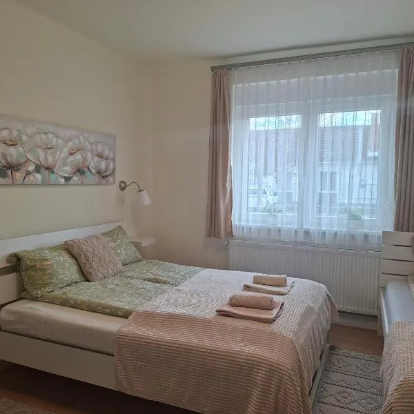 Emma Apartman 2, hotel u gradu 'Vecsés'