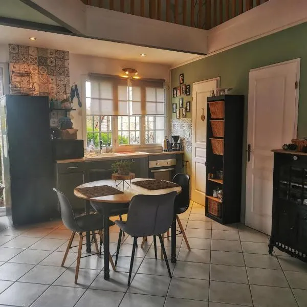 Gîte Cosy Green, Hotel in Chevincourt