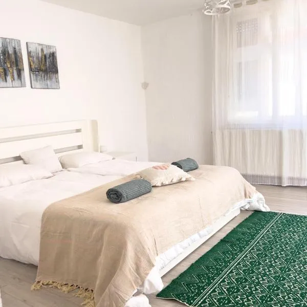 Ethno House Andrej: Korbovo şehrinde bir otel