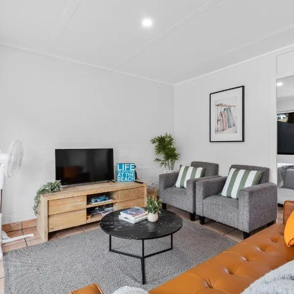 Rainbow Beach में, होटल Pet-Friendly Tropical Yard Walk to Rainbow Beach