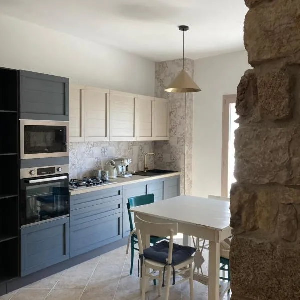 Sa dommu de pedra, hotel in Santa Maria Navarrese