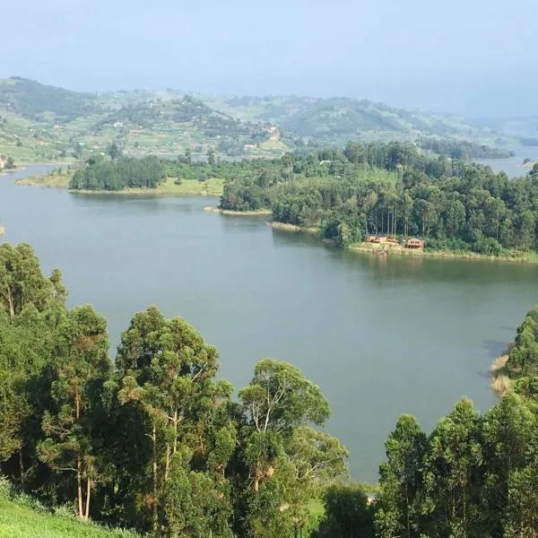 Nzuri Hostel Bunyonyi, hotell i Chabahinga