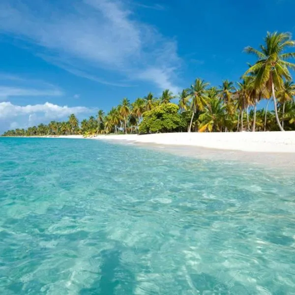 Tropical Sun Suites Villas and Homes - Beach Club, Spa, Restaurants - playa Los Corales โรงแรมในปุนตากานา