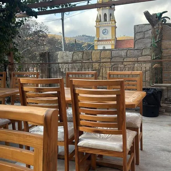 Pousada Casarão Tambo, hotel Passa Quatróban