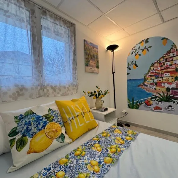 Maison d Eloise, hotel in Sartrouville