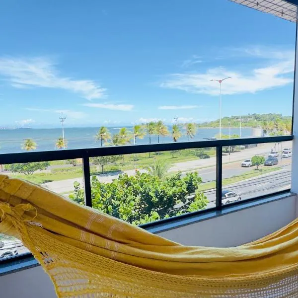 Apê com vista para o mar e clima animado, hótel í Vitória