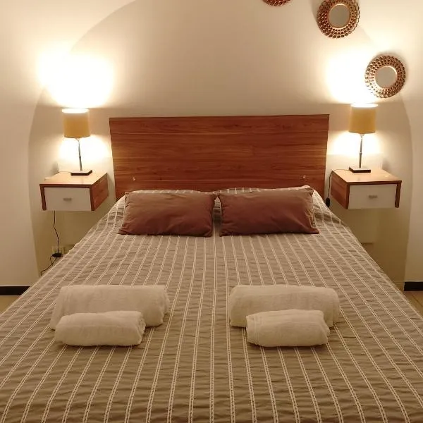 Casa Rubí - Encantador Departamento en Mendoza - Parking, patio y seguridad permanente, hotel v destinácii Guaymallen