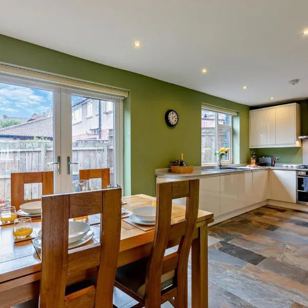 3 Bed in North Shields oc-b29939: Tynemouth şehrinde bir otel
