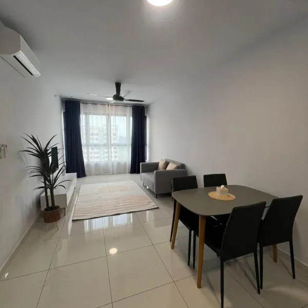 Gamuda Sky Luge Ilman Homestay Pool View Musllim Only, hotel in Rawang